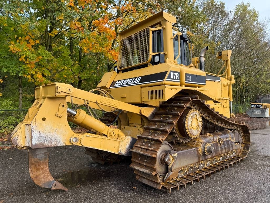 CAT D7R XR CE / LOW HOURS / TOP CONDITION - Puskutraktori: kuva CAT D7R XR CE / LOW HOURS / TOP CONDITION - Puskutraktori CAT D7R XR CE / LOW HOURS / TOP CONDITION - Puskutraktori: kuva CAT D7R XR CE / LOW HOURS / TOP CONDITION - Puskutraktori