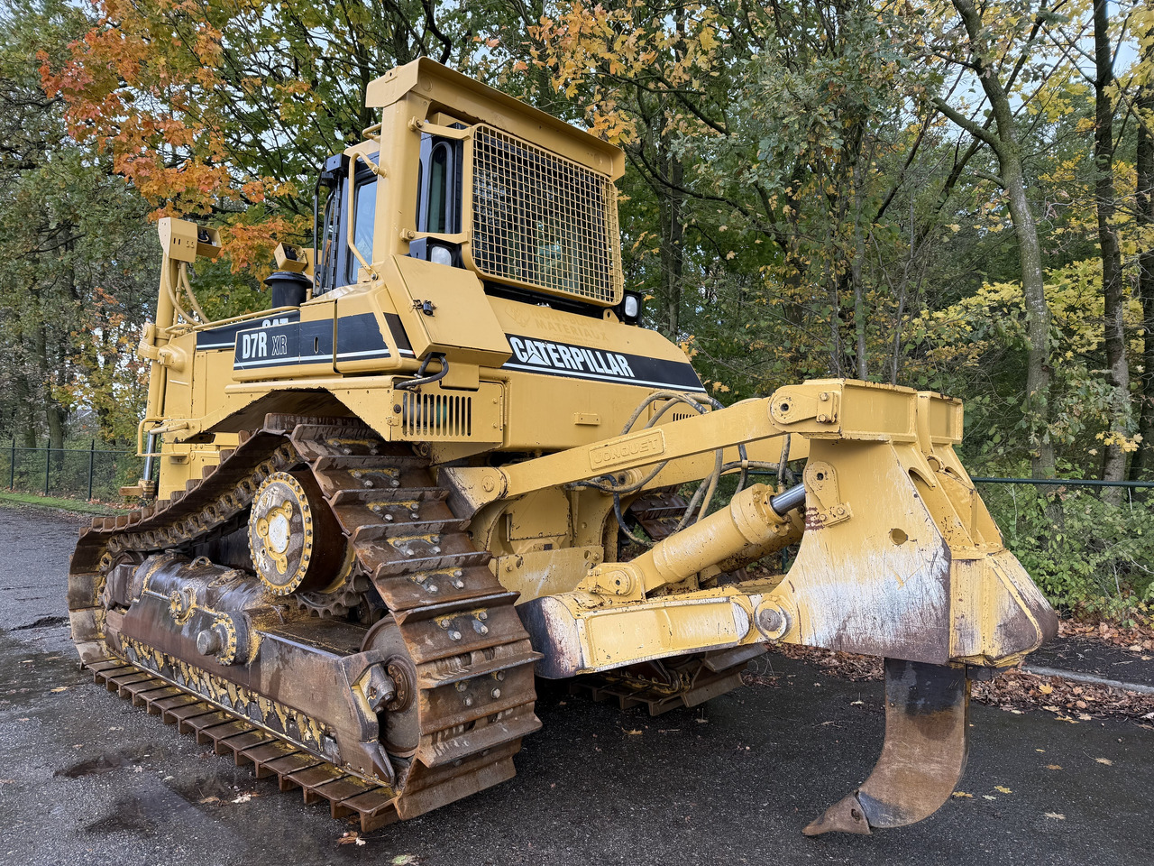 Caterpillar D7R XR CE / LOW HOURS / TOP CONDITION - Puskutraktori: kuva Caterpillar D7R XR CE / LOW HOURS / TOP CONDITION - Puskutraktori Caterpillar D7R XR CE / LOW HOURS / TOP CONDITION - Puskutraktori: kuva Caterpillar D7R XR CE / LOW HOURS / TOP CONDITION - Puskutraktori