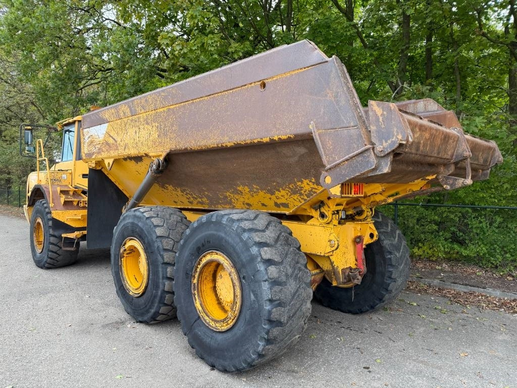 Volvo A 25 D - Nivelkippiauto: kuva Volvo A 25 D - Nivelkippiauto Volvo A 25 D - Nivelkippiauto: kuva Volvo A 25 D - Nivelkippiauto