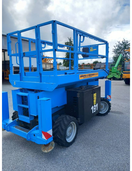 Genie GS 3369 RT - Saksilava: kuva Genie GS 3369 RT - Saksilava Genie GS 3369 RT - Saksilava: kuva Genie GS 3369 RT - Saksilava
