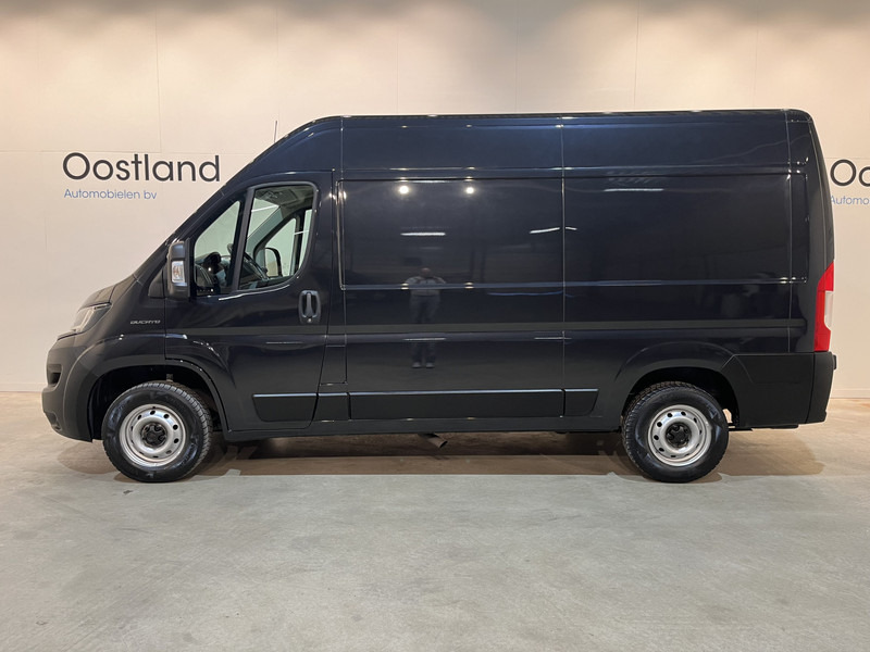Fiat Ducato 2.3 MultiJet L2H2 120 PK / Euro 6 / Airco / Camera / Cruise Control / Trekhaak / Navigatie / 3-Zits / 72.600 KM !! - Pieni pakettiauto: kuva Fiat Ducato 2.3 MultiJet L2H2 120 PK / Euro 6 / Airco / Camera / Cruise Control / Trekhaak / Navigatie / 3-Zits / 72.600 KM !! - Pieni pakettiauto Fiat Ducato 2.3 MultiJet L2H2 120 PK / Euro 6 / Airco / Camera / Cruise Control / Trekhaak / Navigatie / 3-Zits / 72.600 KM !! - Pieni pakettiauto: kuva Fiat Ducato 2.3 MultiJet L2H2 120 PK / Euro 6 / Airco / Camera / Cruise Control / Trekhaak / Navigatie / 3-Zits / 72.600 KM !! - Pieni pakettiauto