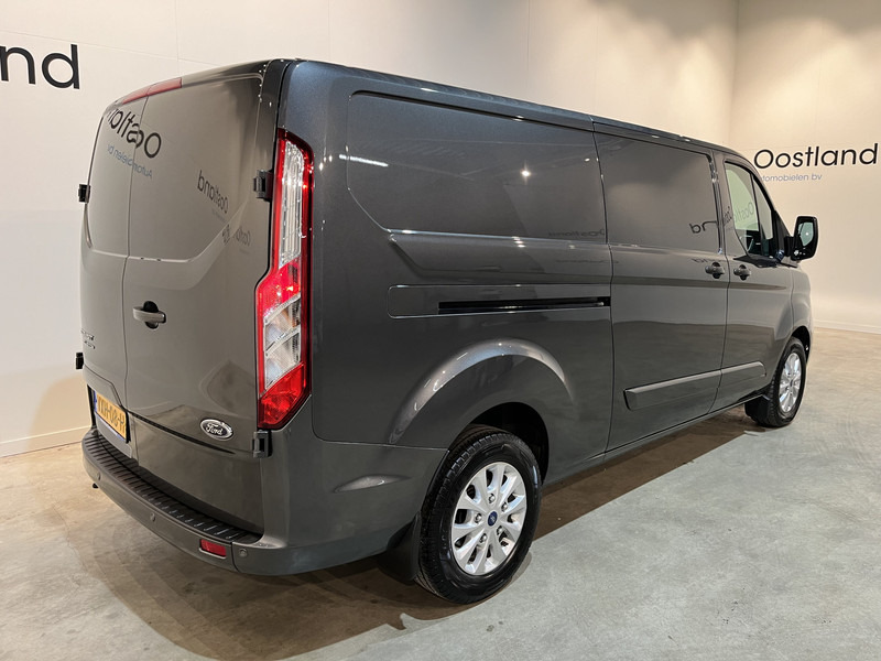 Pieni pakettiauto Ford Transit Custom 2.0 TDCI L2H1 Limited 130 PK / Euro 6 / Airco / Cruise Control / CarPlay / PDC / Navigatie / 3-Zits / 16.200 KM !! / BPM VRIJ !!: kuva Pieni pakettiauto Ford Transit Custom 2.0 TDCI L2H1 Limited 130 PK / Euro 6 / Airco / Cruise Control / CarPlay / PDC / Navigatie / 3-Zits / 16.200 KM !! / BPM VRIJ !!