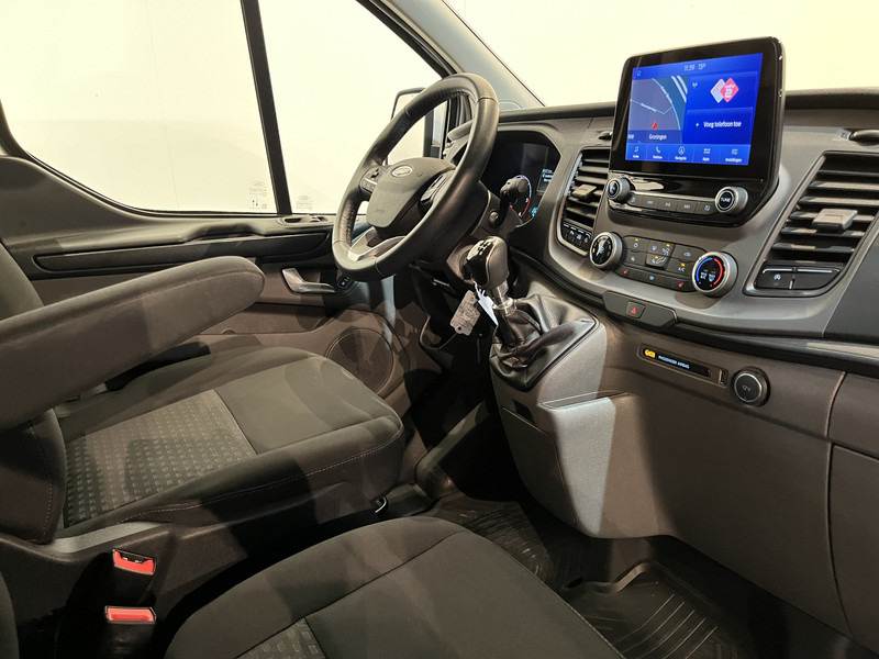 Ford Transit Custom 280 2.0 TDCI L1H1 Trend 130 PK Servicebus / Inrichting / Euro 6 / Airco / PDC / Cruise Control / Navigatie / CarPlay / Trekhaak / 3-Zits / 96.300 KM !! / BPM VRIJ !! - Pieni pakettiauto: kuva Ford Transit Custom 280 2.0 TDCI L1H1 Trend 130 PK Servicebus / Inrichting / Euro 6 / Airco / PDC / Cruise Control / Navigatie / CarPlay / Trekhaak / 3-Zits / 96.300 KM !! / BPM VRIJ !! - Pieni pakettiauto Ford Transit Custom 280 2.0 TDCI L1H1 Trend 130 PK Servicebus / Inrichting / Euro 6 / Airco / PDC / Cruise Control / Navigatie / CarPlay / Trekhaak / 3-Zits / 96.300 KM !! / BPM VRIJ !! - Pieni pakettiauto: kuva Ford Transit Custom 280 2.0 TDCI L1H1 Trend 130 PK Servicebus / Inrichting / Euro 6 / Airco / PDC / Cruise Control / Navigatie / CarPlay / Trekhaak / 3-Zits / 96.300 KM !! / BPM VRIJ !! - Pieni pakettiauto