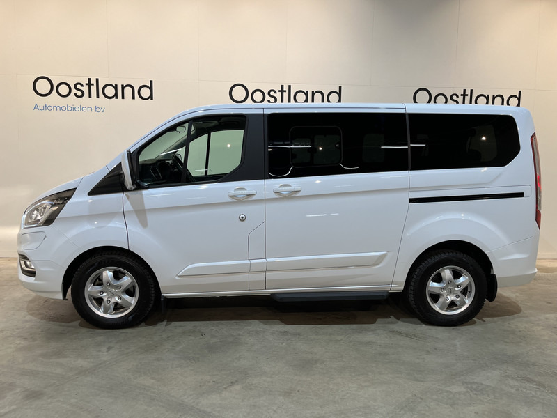Ford Transit Custom Tourneo PHEV Titanium 130 PK Automaat 8 Persoons / 2x Schuifdeur / Euro 6 / CarPlay / Camera / Airco / Cruise Control / LMV / Navigatie / Klep / 14.000 KM !! - Henkilöauto: kuva Ford Transit Custom Tourneo PHEV Titanium 130 PK Automaat 8 Persoons / 2x Schuifdeur / Euro 6 / CarPlay / Camera / Airco / Cruise Control / LMV / Navigatie / Klep / 14.000 KM !! - Henkilöauto Ford Transit Custom Tourneo PHEV Titanium 130 PK Automaat 8 Persoons / 2x Schuifdeur / Euro 6 / CarPlay / Camera / Airco / Cruise Control / LMV / Navigatie / Klep / 14.000 KM !! - Henkilöauto: kuva Ford Transit Custom Tourneo PHEV Titanium 130 PK Automaat 8 Persoons / 2x Schuifdeur / Euro 6 / CarPlay / Camera / Airco / Cruise Control / LMV / Navigatie / Klep / 14.000 KM !! - Henkilöauto