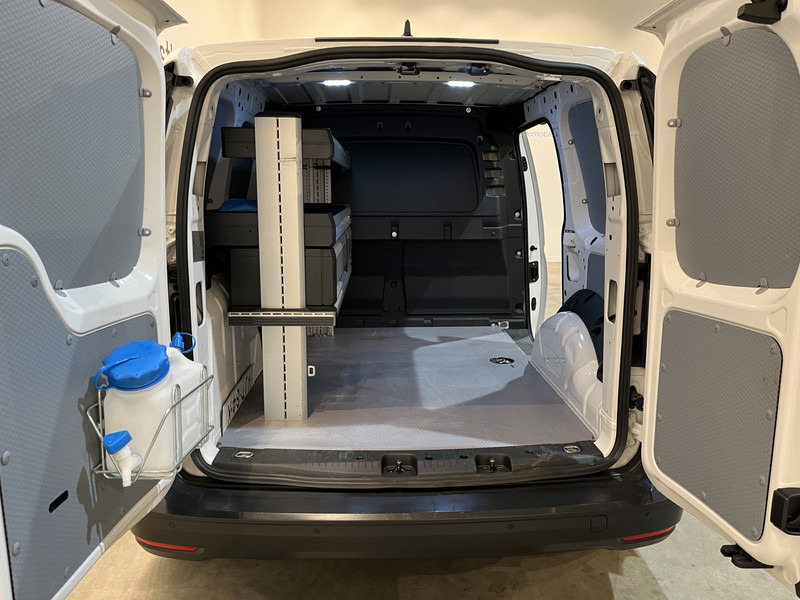 Volkswagen Caddy 2.0 TDI Comfort 123 PK DSG Automaat Servicebus / Sortimo Inrichting / Euro 6 / Airco / Cruise Control / Camera / CarPlay / Navigatie - Pieni pakettiauto: kuva Volkswagen Caddy 2.0 TDI Comfort 123 PK DSG Automaat Servicebus / Sortimo Inrichting / Euro 6 / Airco / Cruise Control / Camera / CarPlay / Navigatie - Pieni pakettiauto Volkswagen Caddy 2.0 TDI Comfort 123 PK DSG Automaat Servicebus / Sortimo Inrichting / Euro 6 / Airco / Cruise Control / Camera / CarPlay / Navigatie - Pieni pakettiauto: kuva Volkswagen Caddy 2.0 TDI Comfort 123 PK DSG Automaat Servicebus / Sortimo Inrichting / Euro 6 / Airco / Cruise Control / Camera / CarPlay / Navigatie - Pieni pakettiauto