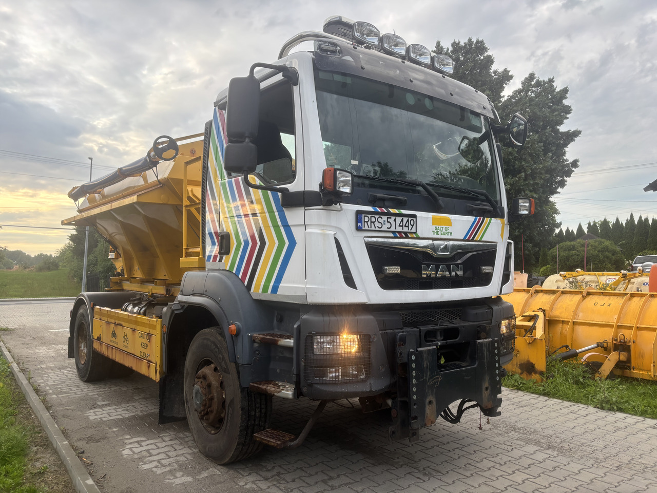 MAN TGM 18.290 4X4 BB GRITTER/SPREADER/PLOUGH - Lumikone: kuva MAN TGM 18.290 4X4 BB GRITTER/SPREADER/PLOUGH - Lumikone MAN TGM 18.290 4X4 BB GRITTER/SPREADER/PLOUGH - Lumikone: kuva MAN TGM 18.290 4X4 BB GRITTER/SPREADER/PLOUGH - Lumikone