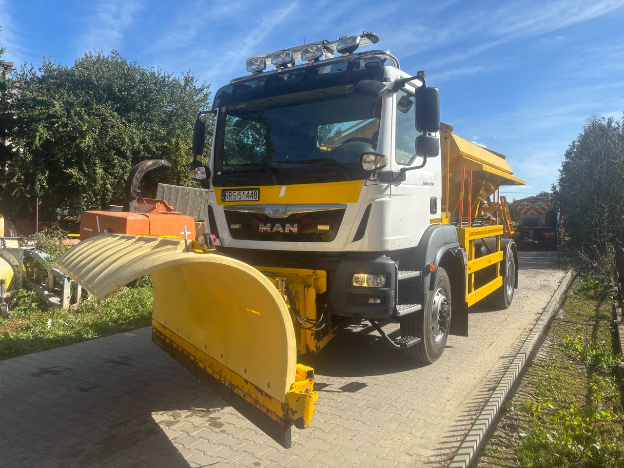 MAN TGM 18.290 4x4 BB GRITTER/SPREADER/PLOUGH - Lumikone: kuva MAN TGM 18.290 4x4 BB GRITTER/SPREADER/PLOUGH - Lumikone MAN TGM 18.290 4x4 BB GRITTER/SPREADER/PLOUGH - Lumikone: kuva MAN TGM 18.290 4x4 BB GRITTER/SPREADER/PLOUGH - Lumikone