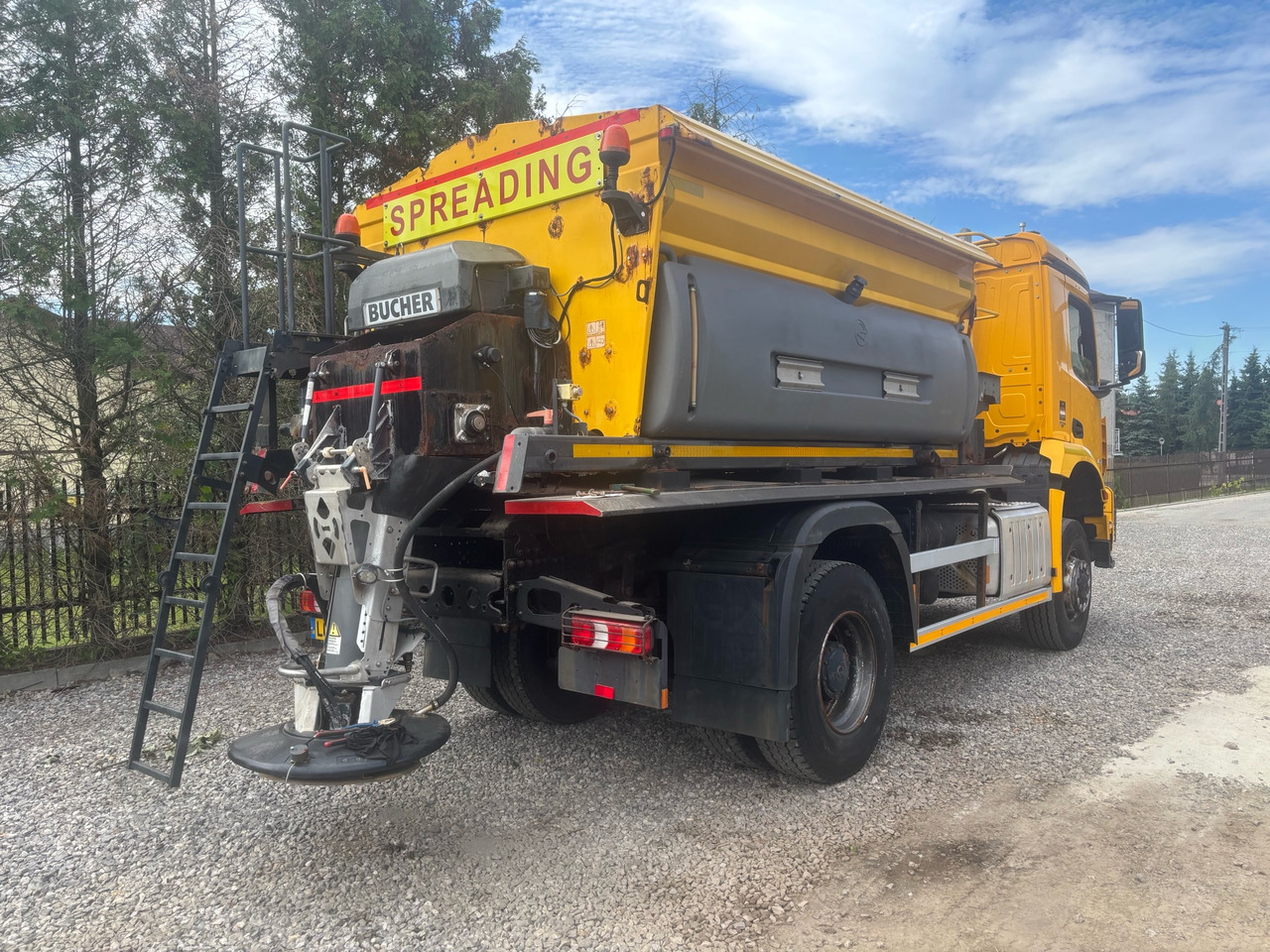 MERCEDES AROCS 1824 4x4BB GRITTER/SPREADER/PLOUGH - Lumikone: kuva MERCEDES AROCS 1824 4x4BB GRITTER/SPREADER/PLOUGH - Lumikone MERCEDES AROCS 1824 4x4BB GRITTER/SPREADER/PLOUGH - Lumikone: kuva MERCEDES AROCS 1824 4x4BB GRITTER/SPREADER/PLOUGH - Lumikone