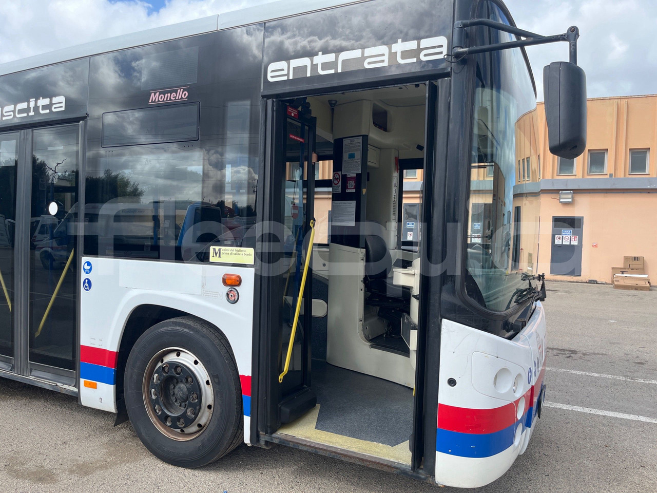 BredaMenarinibus Vivacity - Linja-auto: kuva BredaMenarinibus Vivacity - Linja-auto BredaMenarinibus Vivacity - Linja-auto: kuva BredaMenarinibus Vivacity - Linja-auto