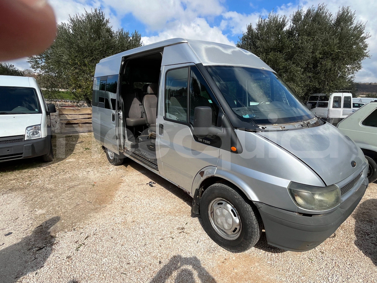 Ford Transit - Turistibussi: kuva Ford Transit - Turistibussi Ford Transit - Turistibussi: kuva Ford Transit - Turistibussi