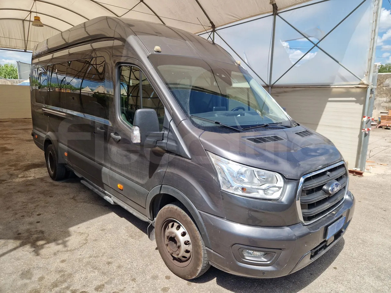 Ford Transit - Minibussi, Pikkubussi: kuva Ford Transit - Minibussi, Pikkubussi Ford Transit - Minibussi, Pikkubussi: kuva Ford Transit - Minibussi, Pikkubussi