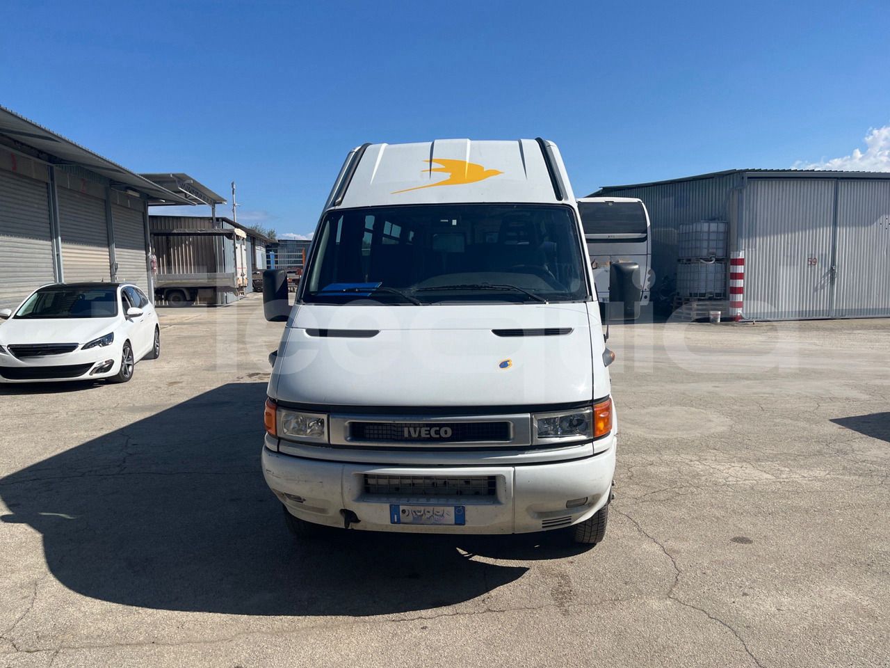 Iveco A50 - Minibussi, Pikkubussi: kuva Iveco A50 - Minibussi, Pikkubussi Iveco A50 - Minibussi, Pikkubussi: kuva Iveco A50 - Minibussi, Pikkubussi
