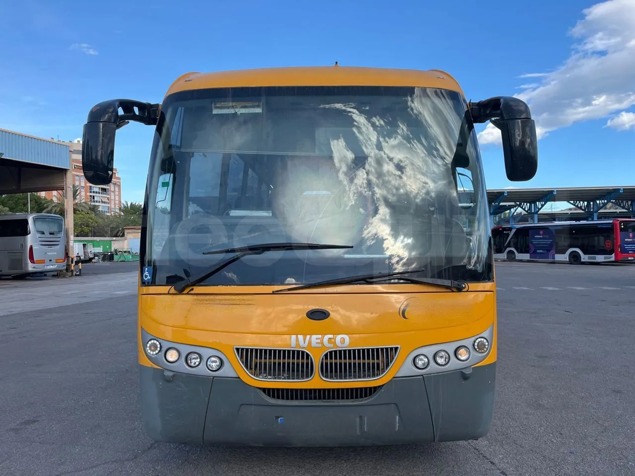 Iveco Andecar VII.3 - Turistibussi: kuva Iveco Andecar VII.3 - Turistibussi Iveco Andecar VII.3 - Turistibussi: kuva Iveco Andecar VII.3 - Turistibussi