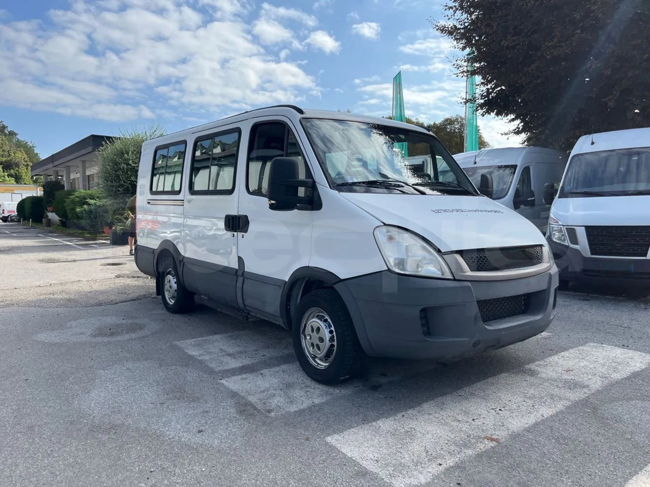 Iveco Daily - Minibussi, Pikkubussi: kuva Iveco Daily - Minibussi, Pikkubussi Iveco Daily - Minibussi, Pikkubussi: kuva Iveco Daily - Minibussi, Pikkubussi