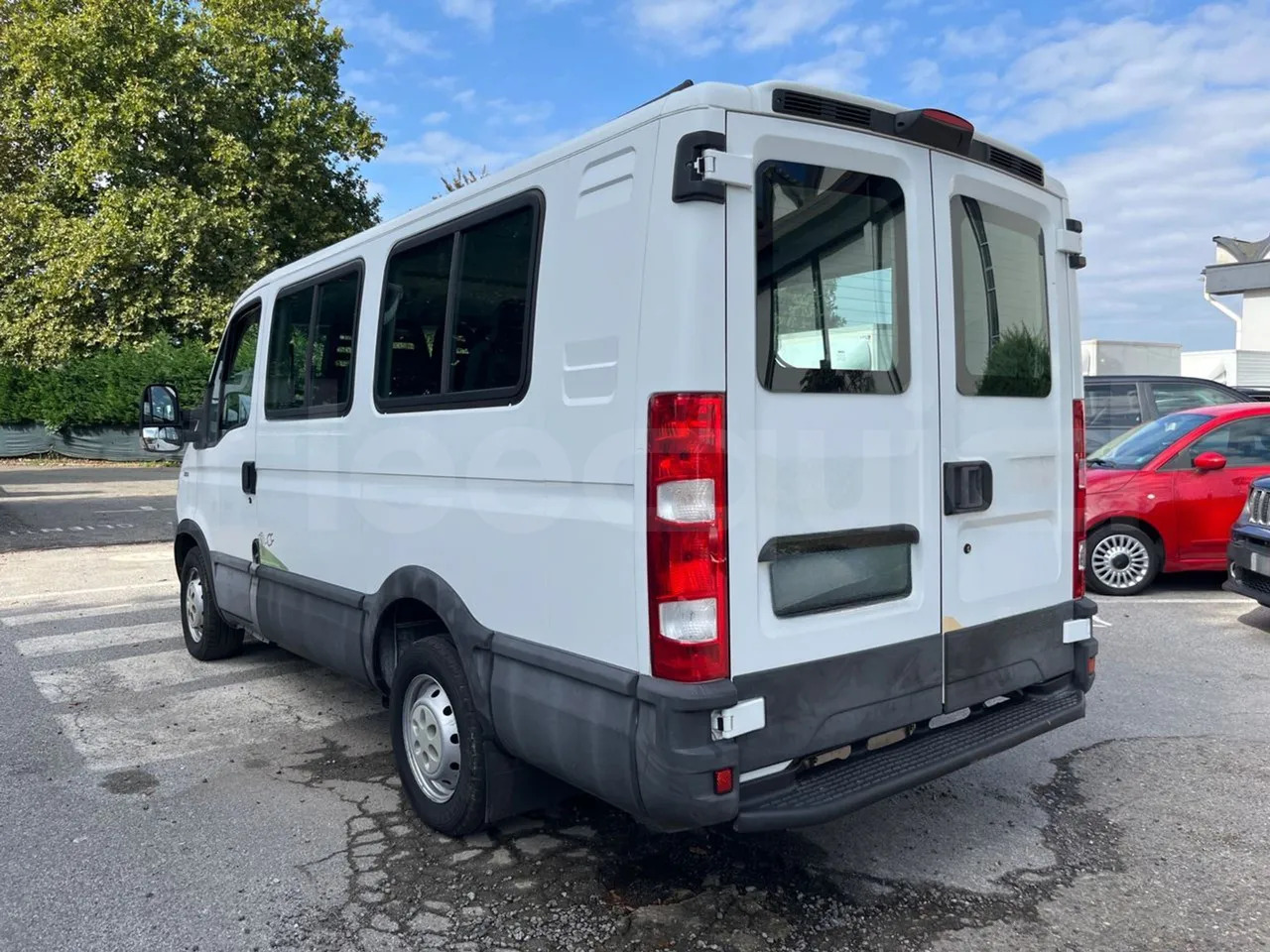 Minibussi, Pikkubussi Iveco Daily: kuva Minibussi, Pikkubussi Iveco Daily