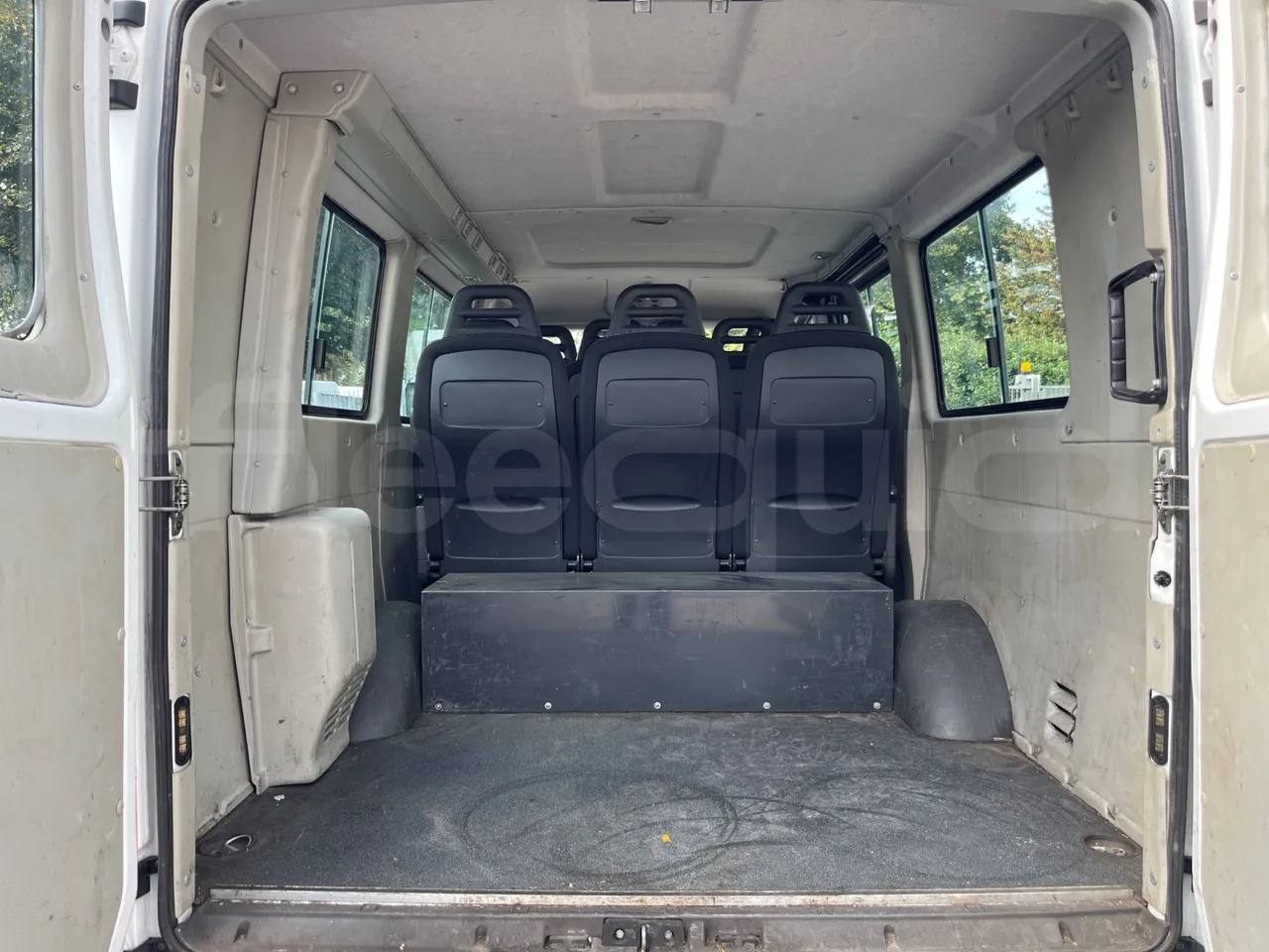 Minibussi, Pikkubussi Iveco Daily: kuva Minibussi, Pikkubussi Iveco Daily