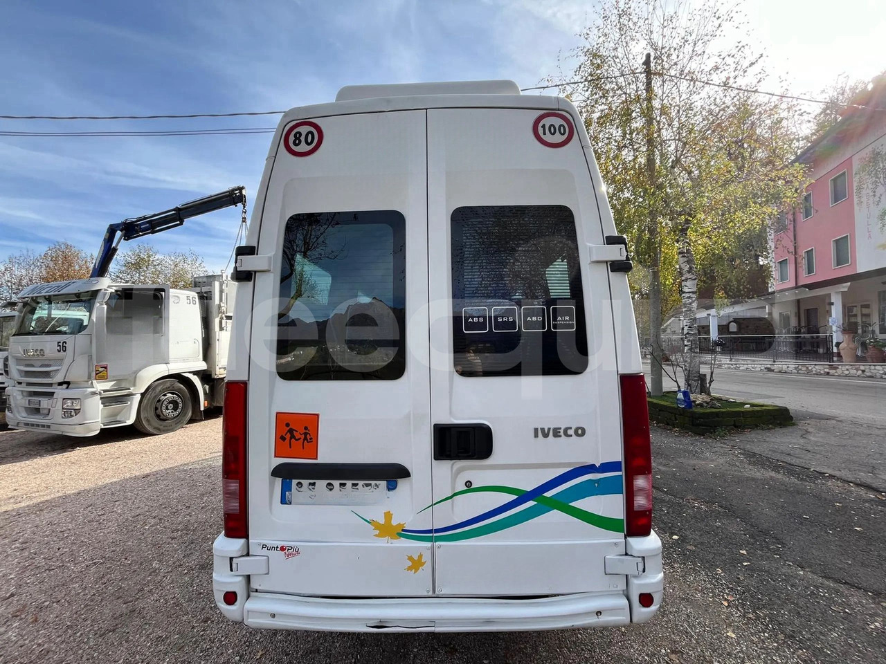 Iveco Daily - Minibussi, Pikkubussi: kuva Iveco Daily - Minibussi, Pikkubussi Iveco Daily - Minibussi, Pikkubussi: kuva Iveco Daily - Minibussi, Pikkubussi