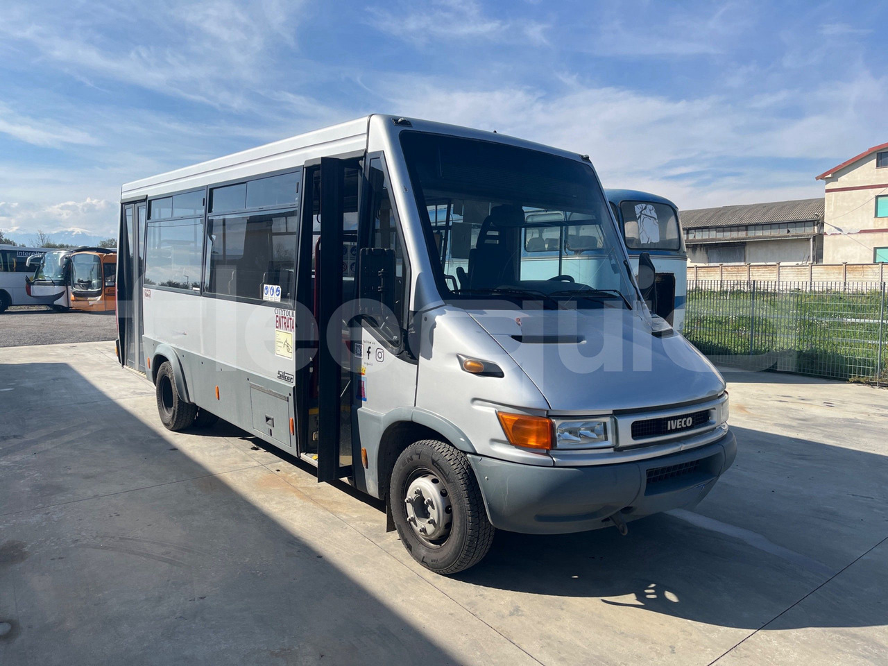 Iveco Sitcar - Esikaupunkien linja: kuva Iveco Sitcar - Esikaupunkien linja Iveco Sitcar - Esikaupunkien linja: kuva Iveco Sitcar - Esikaupunkien linja