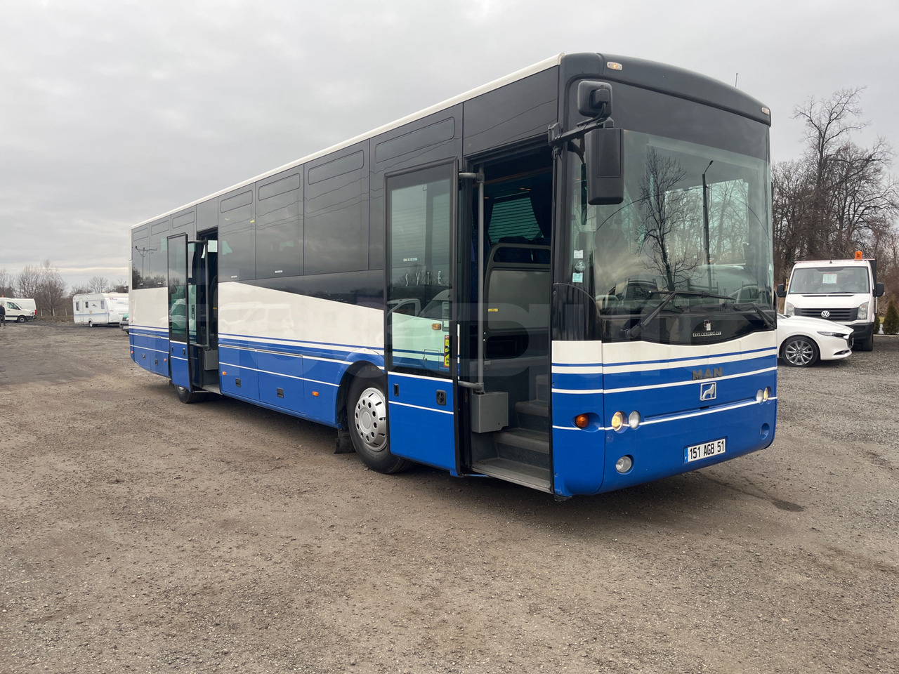 Man A51 - Turistibussi: kuva Man A51 - Turistibussi Man A51 - Turistibussi: kuva Man A51 - Turistibussi