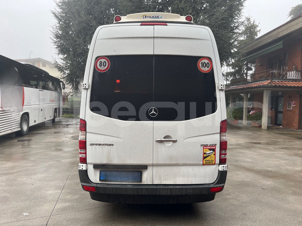 Mercedes-Benz Sprinter - Turistibussi: kuva Mercedes-Benz Sprinter - Turistibussi Mercedes-Benz Sprinter - Turistibussi: kuva Mercedes-Benz Sprinter - Turistibussi