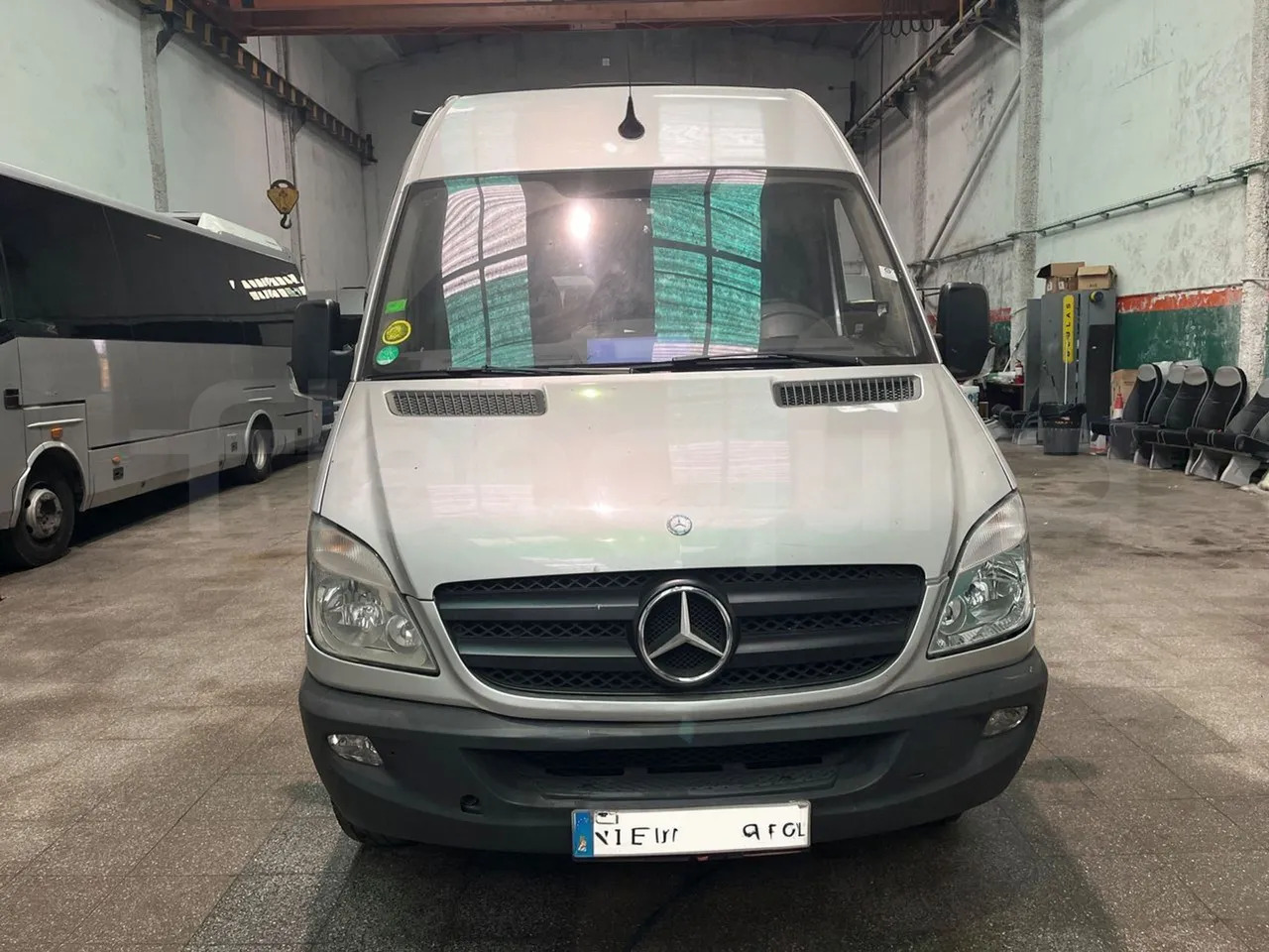 Mercedes-Benz Sprinter - Esikaupunkien linja: kuva Mercedes-Benz Sprinter - Esikaupunkien linja Mercedes-Benz Sprinter - Esikaupunkien linja: kuva Mercedes-Benz Sprinter - Esikaupunkien linja