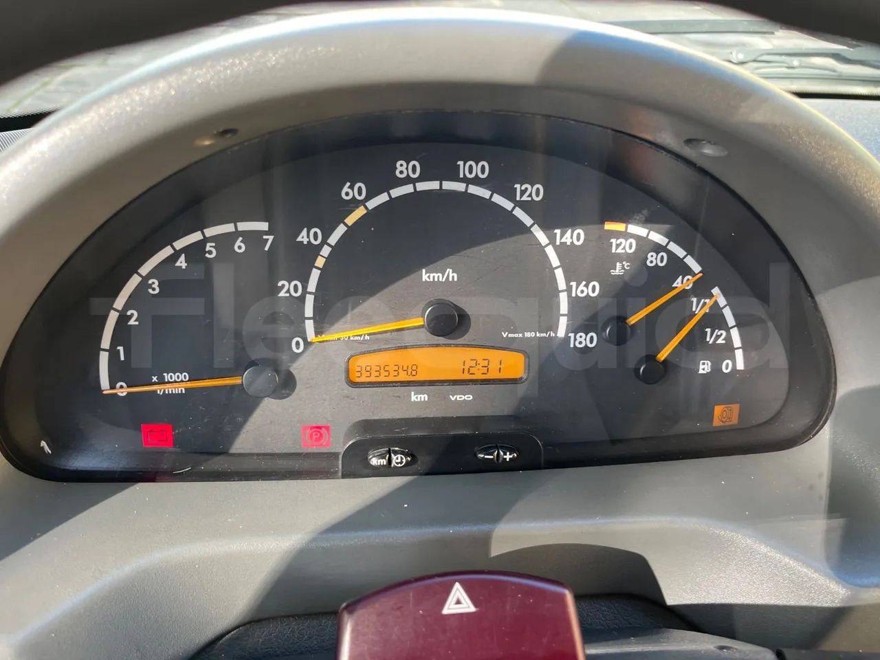 Mercedes-Benz Sprinter - Esikaupunkien linja: kuva Mercedes-Benz Sprinter - Esikaupunkien linja Mercedes-Benz Sprinter - Esikaupunkien linja: kuva Mercedes-Benz Sprinter - Esikaupunkien linja