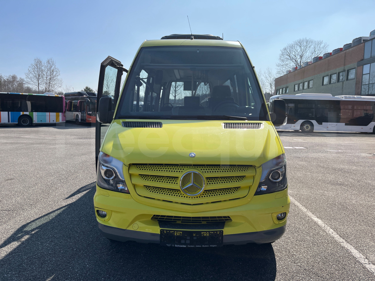 Mercedes-Benz Sprinter - Minibussi, Pikkubussi: kuva Mercedes-Benz Sprinter - Minibussi, Pikkubussi Mercedes-Benz Sprinter - Minibussi, Pikkubussi: kuva Mercedes-Benz Sprinter - Minibussi, Pikkubussi