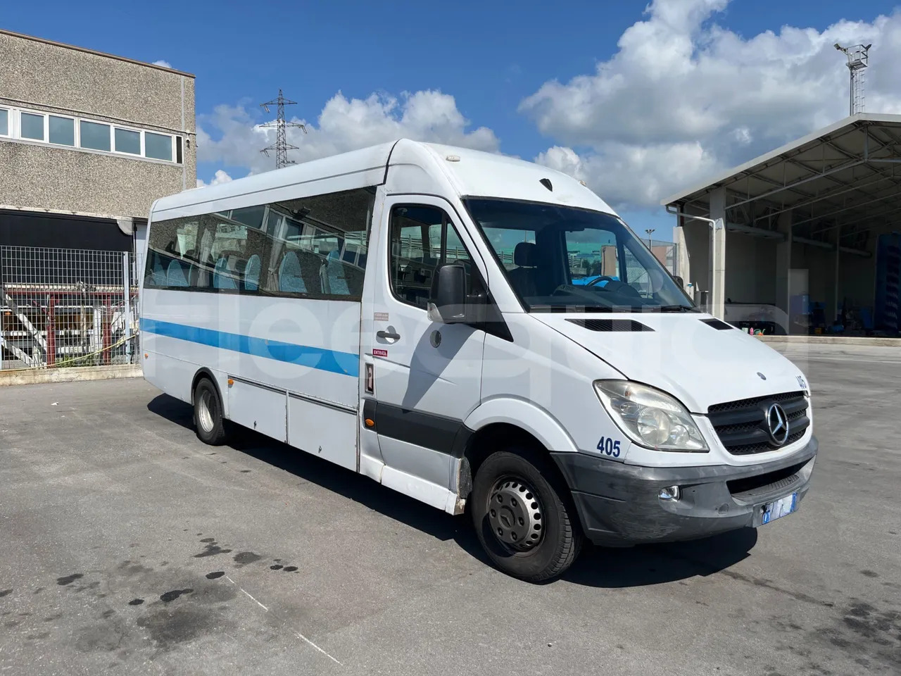 Mercedes-Benz Sprinter - Minibussi, Pikkubussi: kuva Mercedes-Benz Sprinter - Minibussi, Pikkubussi Mercedes-Benz Sprinter - Minibussi, Pikkubussi: kuva Mercedes-Benz Sprinter - Minibussi, Pikkubussi