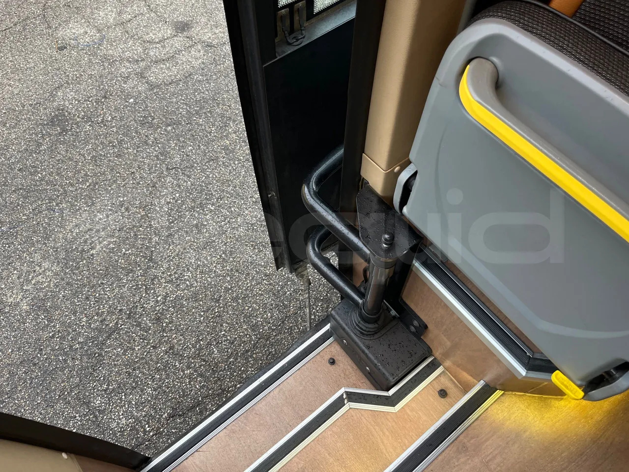 Minibussi, Pikkubussi Mercedes-Benz Sprinter: kuva Minibussi, Pikkubussi Mercedes-Benz Sprinter