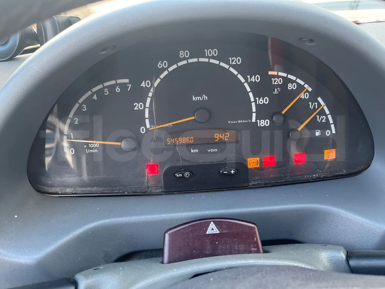 Mercedes-Benz Sprinter - Esikaupunkien linja: kuva  Mercedes-Benz Sprinter - Esikaupunkien linja Mercedes-Benz Sprinter - Esikaupunkien linja: kuva  Mercedes-Benz Sprinter - Esikaupunkien linja