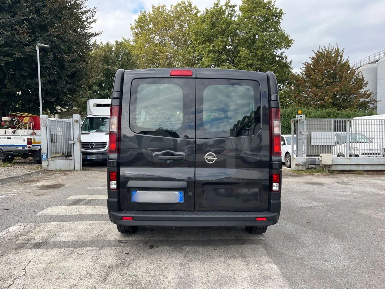 Opel Vivaro - B - Minibussi, Pikkubussi: kuva Opel Vivaro - B - Minibussi, Pikkubussi Opel Vivaro - B - Minibussi, Pikkubussi: kuva Opel Vivaro - B - Minibussi, Pikkubussi