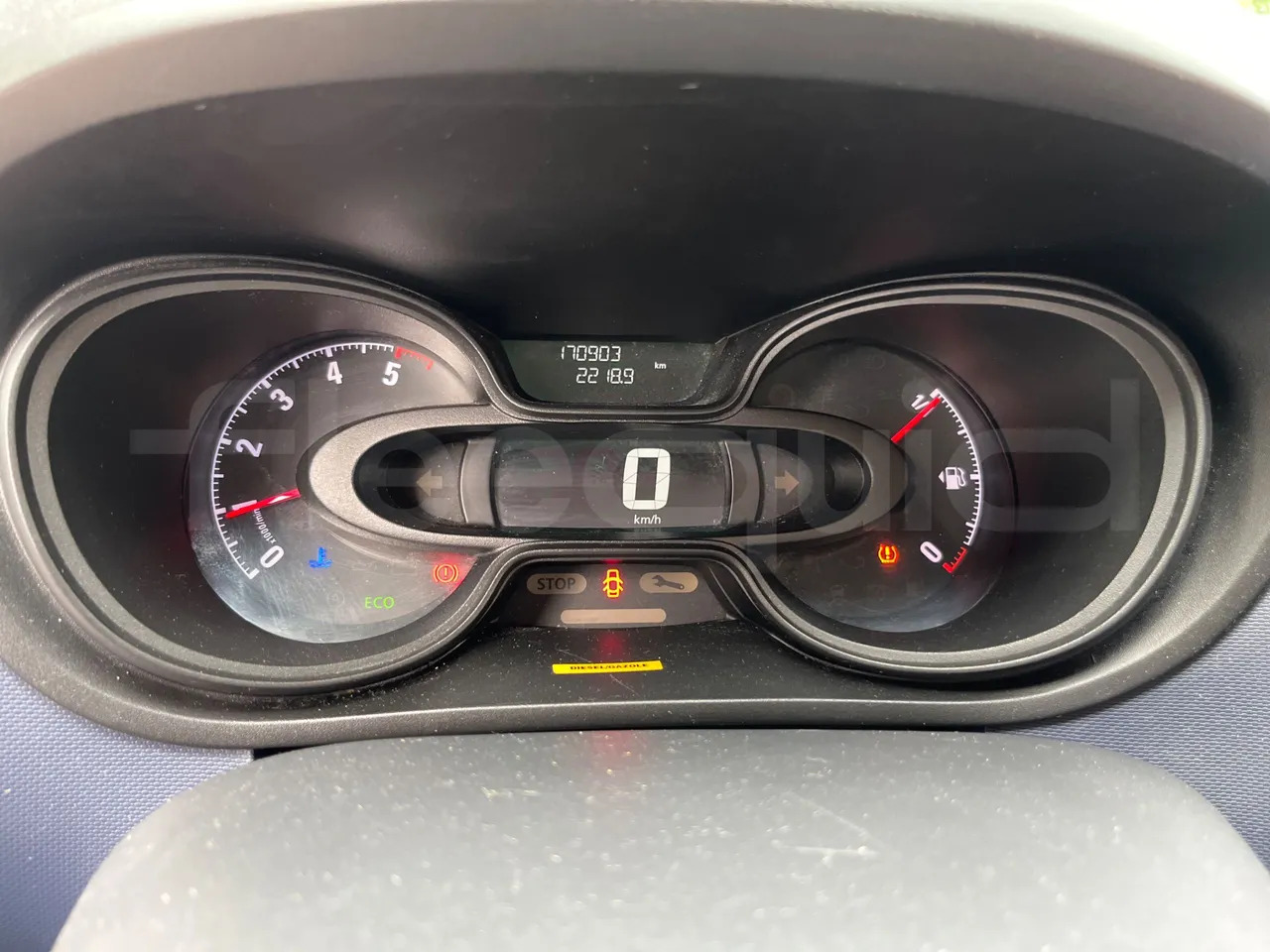 Opel Vivaro - B - Minibussi, Pikkubussi: kuva Opel Vivaro - B - Minibussi, Pikkubussi Opel Vivaro - B - Minibussi, Pikkubussi: kuva Opel Vivaro - B - Minibussi, Pikkubussi