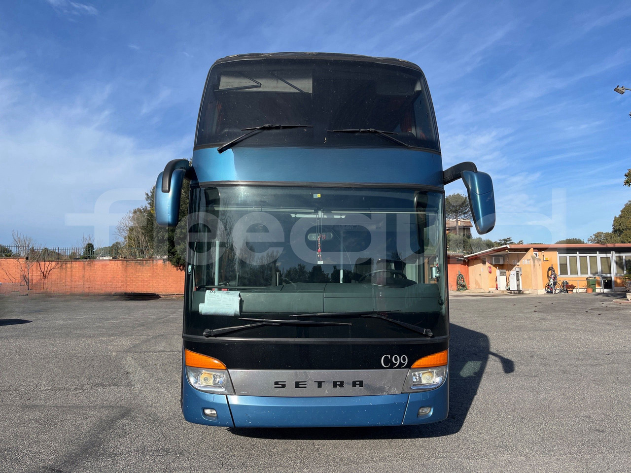 Setra S 431 - Turistibussi: kuva Setra S 431 - Turistibussi Setra S 431 - Turistibussi: kuva Setra S 431 - Turistibussi
