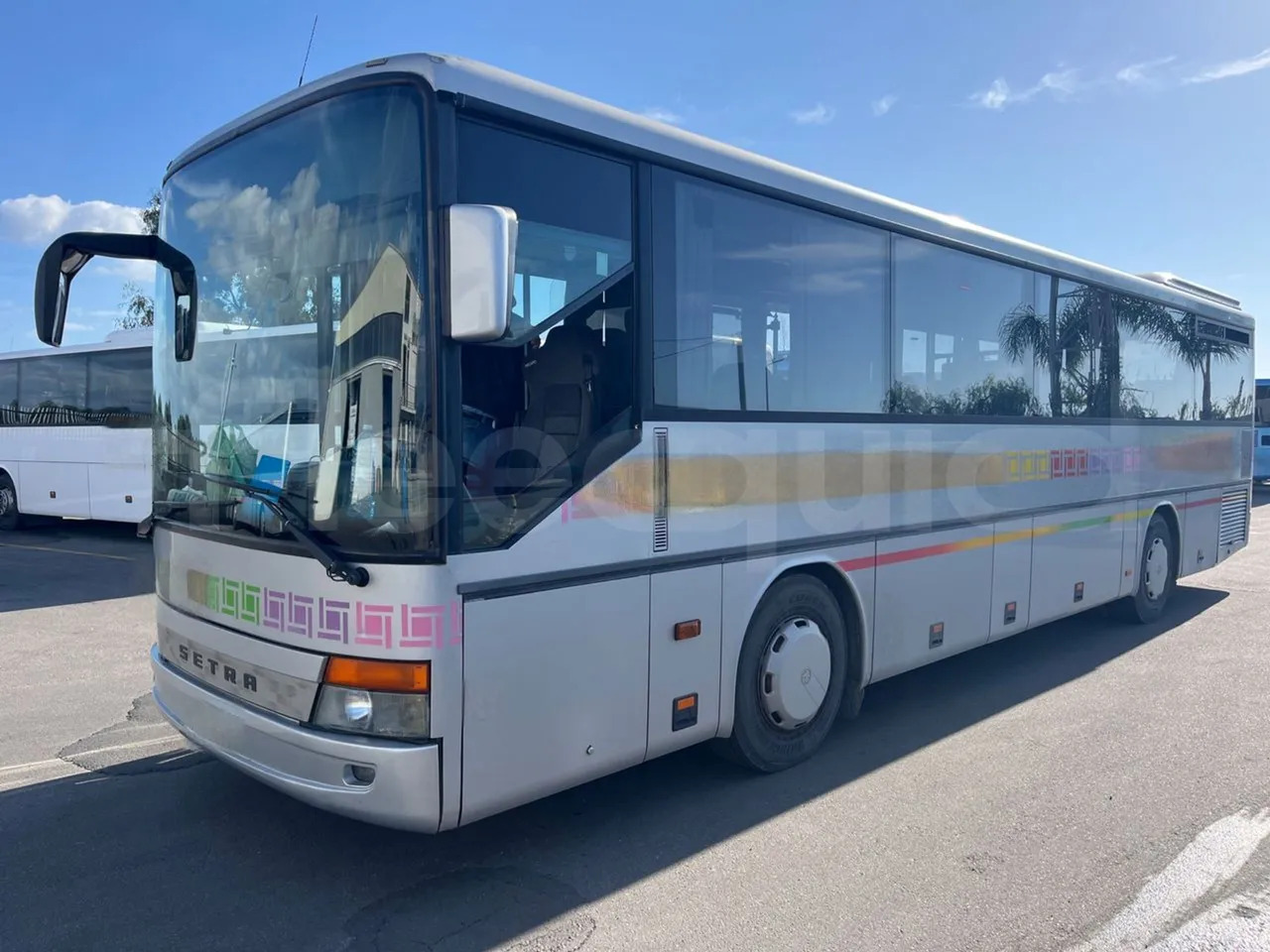 Setra S313 - Esikaupunkien linja: kuva Setra S313 - Esikaupunkien linja Setra S313 - Esikaupunkien linja: kuva Setra S313 - Esikaupunkien linja