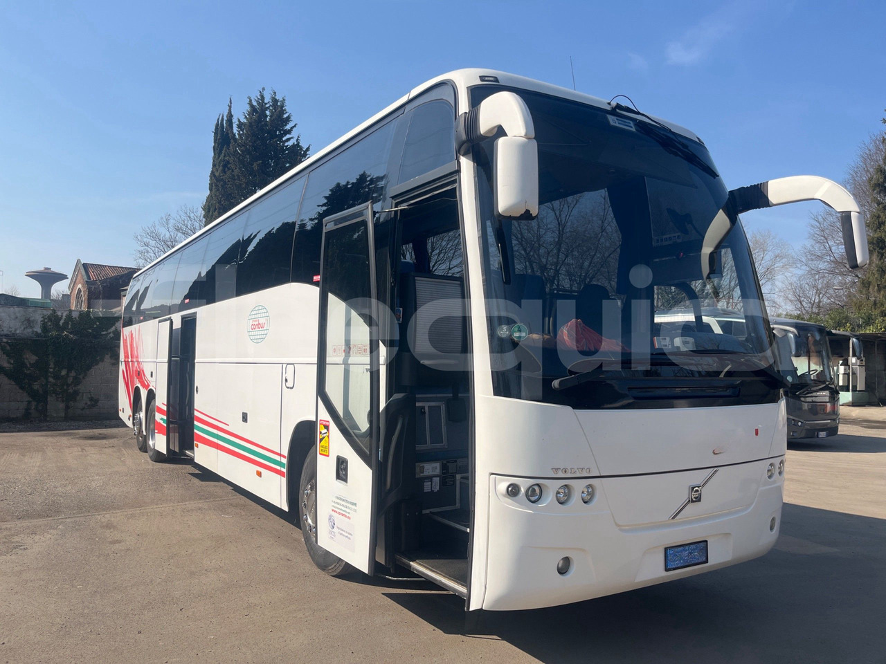Volvo 9700 - Turistibussi: kuva Volvo 9700 - Turistibussi Volvo 9700 - Turistibussi: kuva Volvo 9700 - Turistibussi