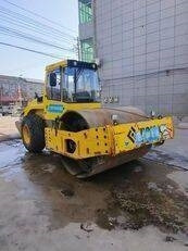 Bomag BW 220D-40 - Tiejyrä: kuva Bomag BW 220D-40 - Tiejyrä Bomag BW 220D-40 - Tiejyrä: kuva Bomag BW 220D-40 - Tiejyrä