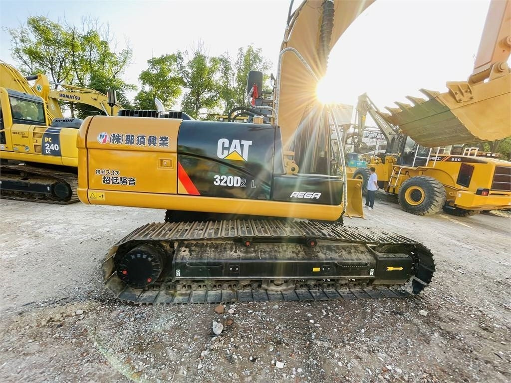 CAT 320D2L - Telakaivukone: kuva CAT 320D2L - Telakaivukone CAT 320D2L - Telakaivukone: kuva CAT 320D2L - Telakaivukone