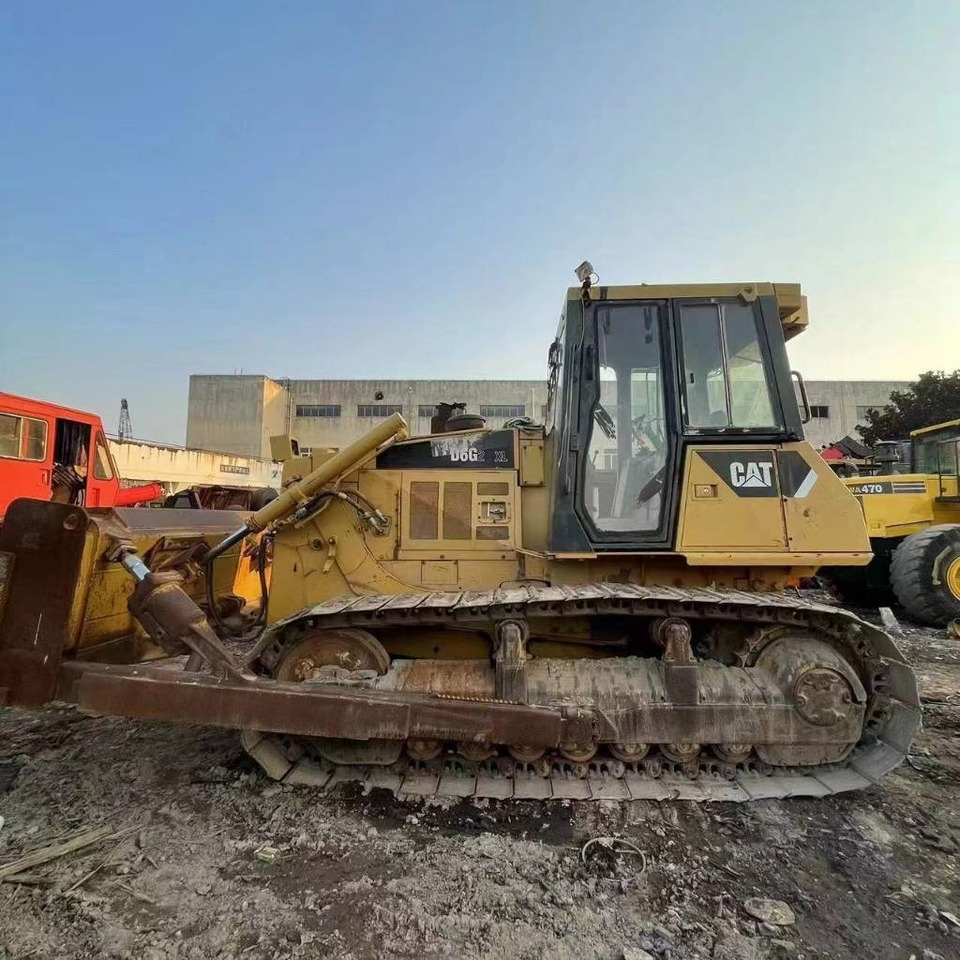 CAT D 6 G - Puskutraktori: kuva CAT D 6 G - Puskutraktori CAT D 6 G - Puskutraktori: kuva CAT D 6 G - Puskutraktori