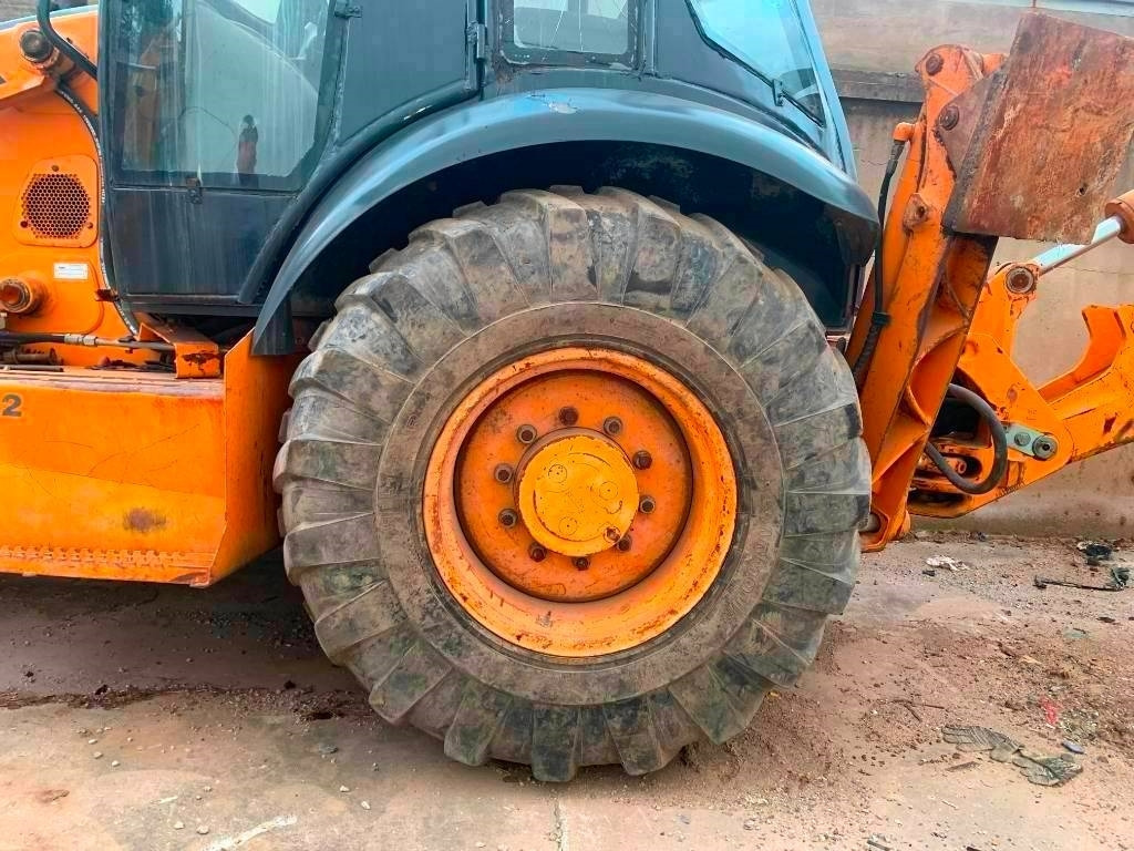 Case 580 M - Kaivuri-trukki: kuva Case 580 M - Kaivuri-trukki Case 580 M - Kaivuri-trukki: kuva Case 580 M - Kaivuri-trukki