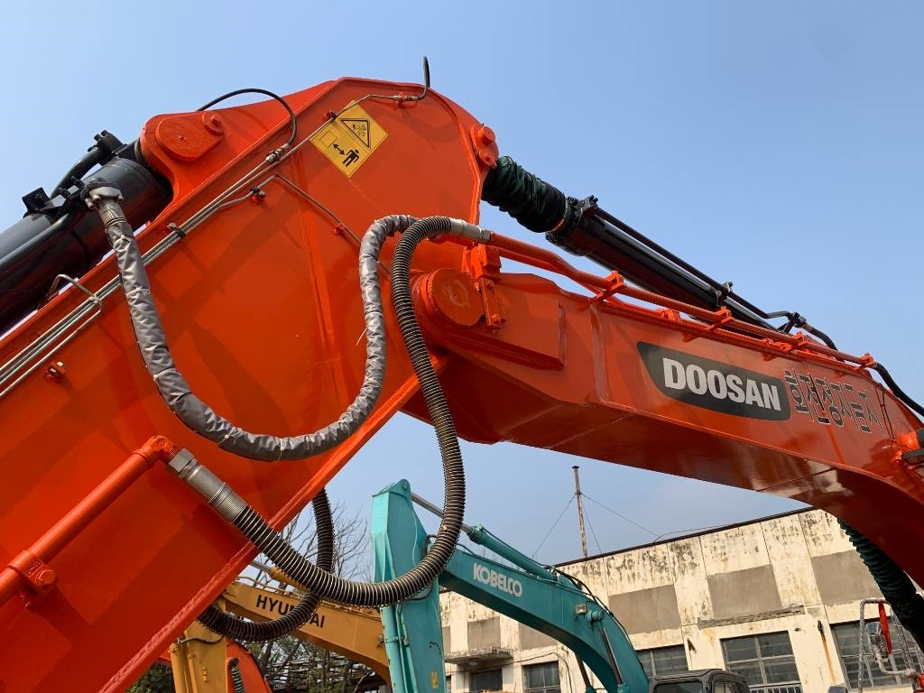 Doosan DX 340 LCA - Telakaivukone: kuva Doosan DX 340 LCA - Telakaivukone Doosan DX 340 LCA - Telakaivukone: kuva Doosan DX 340 LCA - Telakaivukone