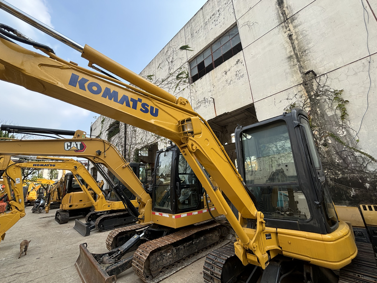 KOMATSU PC35MR - Minikuormaaja: kuva KOMATSU PC35MR - Minikuormaaja KOMATSU PC35MR - Minikuormaaja: kuva KOMATSU PC35MR - Minikuormaaja