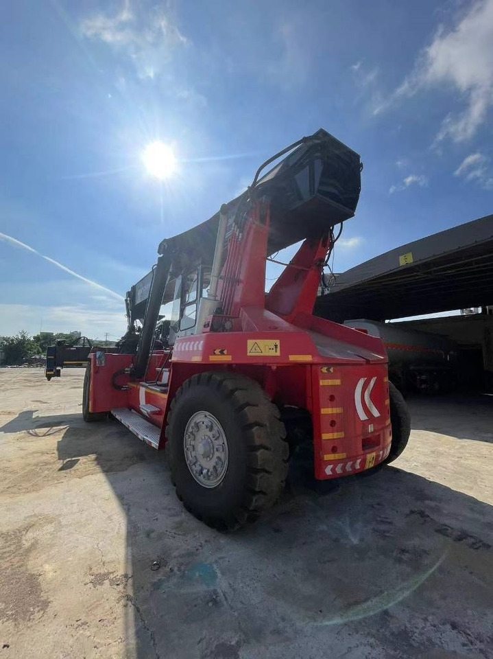 Kalmar DRF 450-650S5  - Kaikki maastonosturi: kuva Kalmar DRF 450-650S5  - Kaikki maastonosturi Kalmar DRF 450-650S5  - Kaikki maastonosturi: kuva Kalmar DRF 450-650S5  - Kaikki maastonosturi