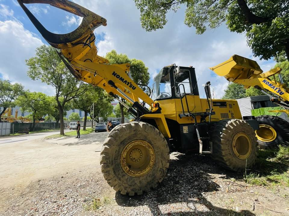 Komatsu WA320-8 - Pyöräkuormaaja: kuva Komatsu WA320-8 - Pyöräkuormaaja Komatsu WA320-8 - Pyöräkuormaaja: kuva Komatsu WA320-8 - Pyöräkuormaaja