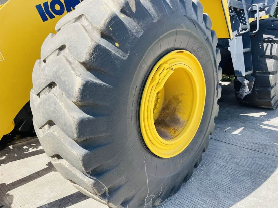Komatsu WA470 - Pyöräkuormaaja: kuva Komatsu WA470 - Pyöräkuormaaja Komatsu WA470 - Pyöräkuormaaja: kuva Komatsu WA470 - Pyöräkuormaaja