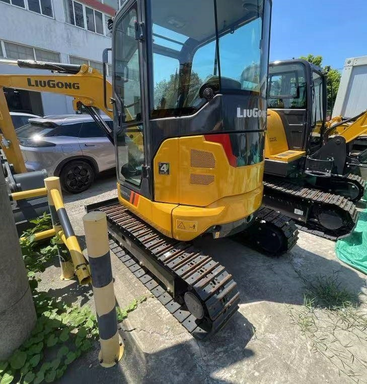 Liugong 9027 FZTS - Telakaivukone: kuva Liugong 9027 FZTS - Telakaivukone Liugong 9027 FZTS - Telakaivukone: kuva Liugong 9027 FZTS - Telakaivukone