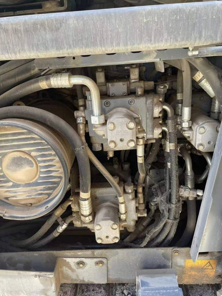 Vögele Super 1880L - Asfalttilevittimet: kuva Vögele Super 1880L - Asfalttilevittimet Vögele Super 1880L - Asfalttilevittimet: kuva Vögele Super 1880L - Asfalttilevittimet