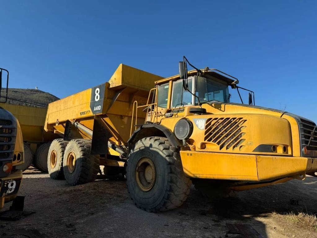 Volvo A 40 D - Nivelkippiauto: kuva Volvo A 40 D - Nivelkippiauto Volvo A 40 D - Nivelkippiauto: kuva Volvo A 40 D - Nivelkippiauto