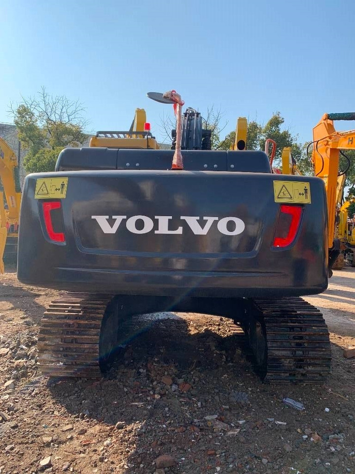 Volvo EC 210 - Telakaivukone: kuva Volvo EC 210 - Telakaivukone Volvo EC 210 - Telakaivukone: kuva Volvo EC 210 - Telakaivukone