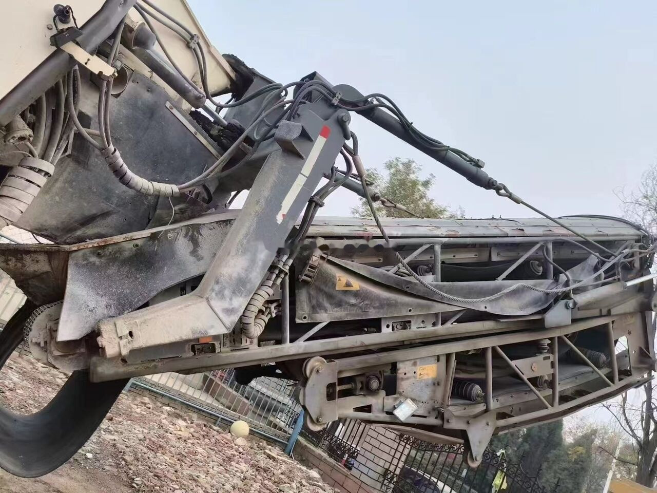 Wirtgen W2100 - Asfalttijyrsimen: kuva Wirtgen W2100 - Asfalttijyrsimen Wirtgen W2100 - Asfalttijyrsimen: kuva Wirtgen W2100 - Asfalttijyrsimen