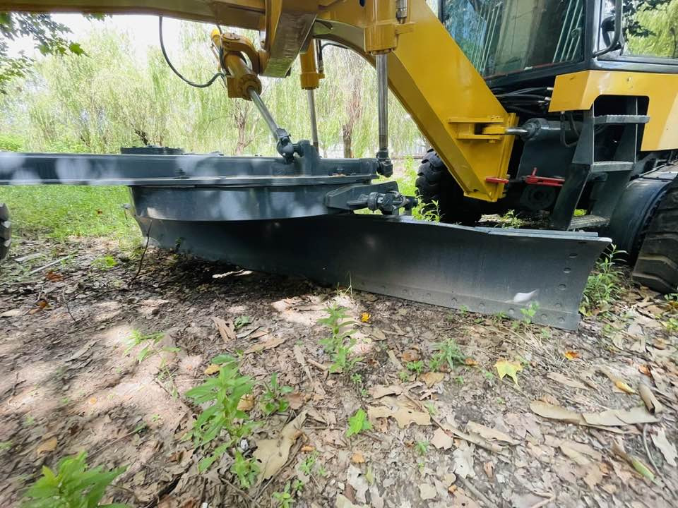 XCMG GR1803 - Tiehöylä: kuva XCMG GR1803 - Tiehöylä XCMG GR1803 - Tiehöylä: kuva XCMG GR1803 - Tiehöylä